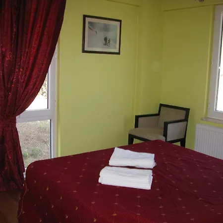 Ogzala Ciftlik Evi