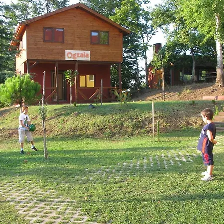 Ogzala Ciftlik Evi * Kazandere